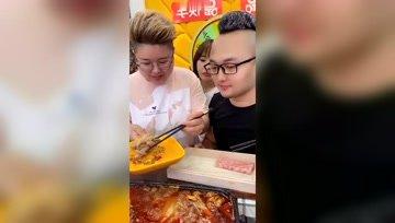 娱乐吃瓜酱算卦,星座运势大揭秘，你的运势如何？